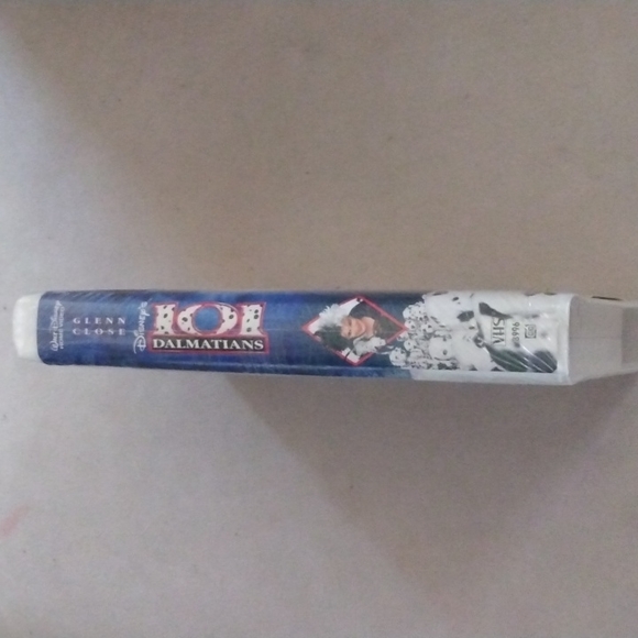 101 Dalmations live action VHS - Picture 5 of 7